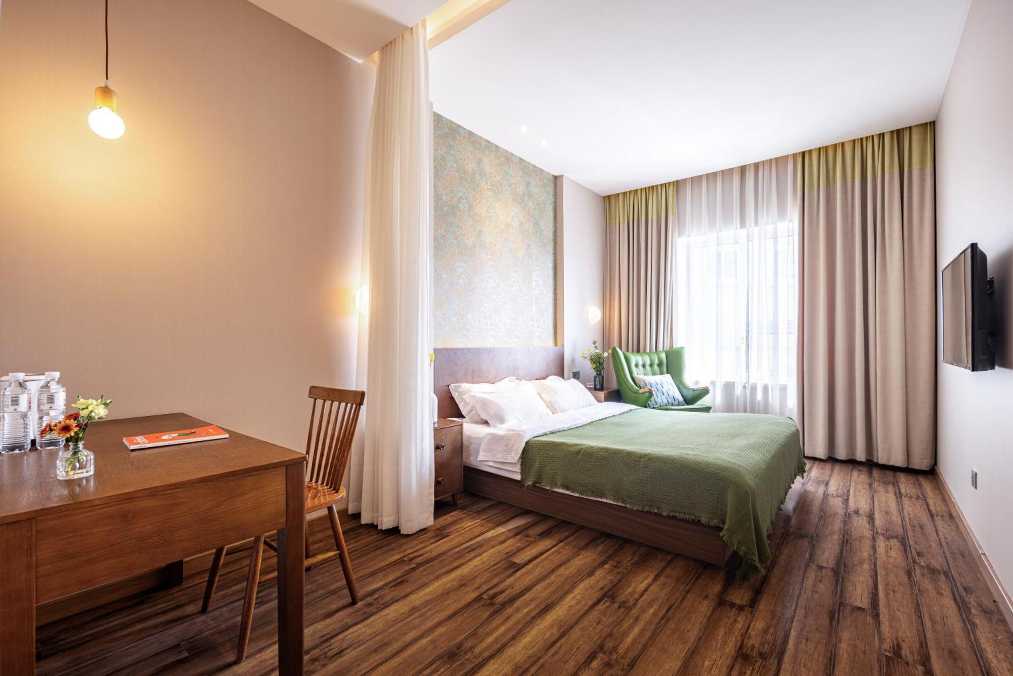 Qingdao Kaiyue Hotel Zhongshan Road St Michael'S Cathedral And Zhanqiao Pier Esterno foto